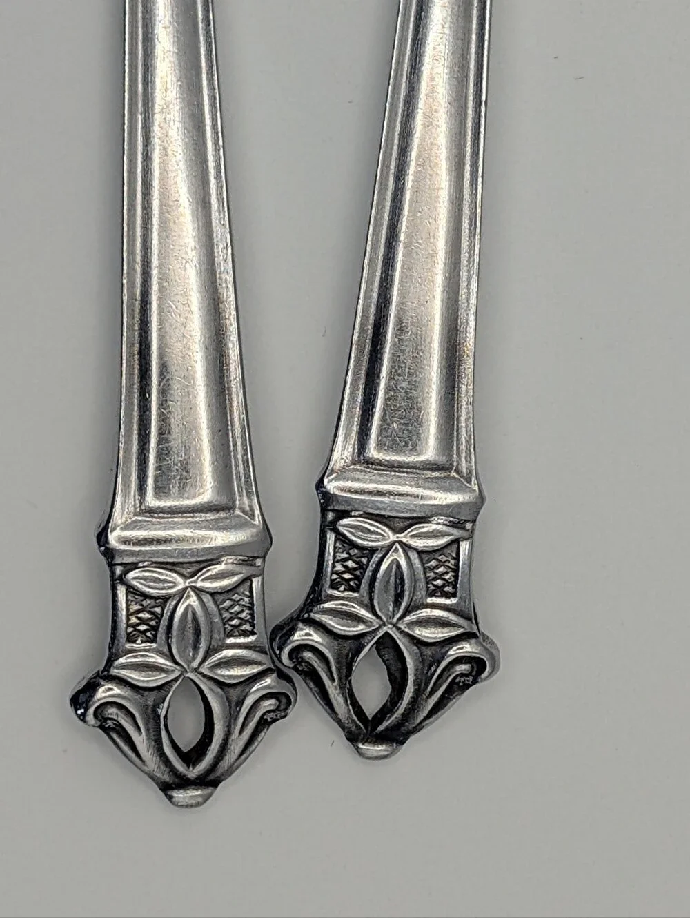 Ekco Eterna Padua Custom Stainless Japan Dinner Forks - Set of 2 |  3 of 3 | MCM